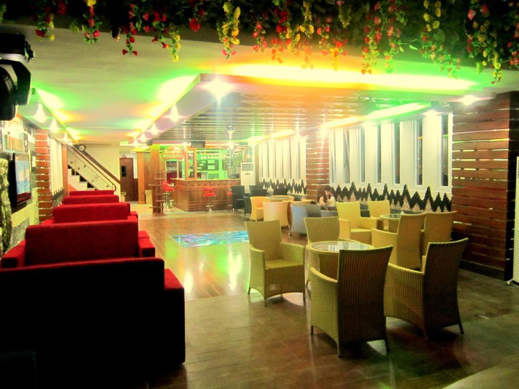 Ha Oanh 2 Hotel Thành Pho Ho Chí Minh Esterno foto